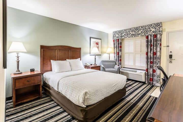 Room 20 of 46