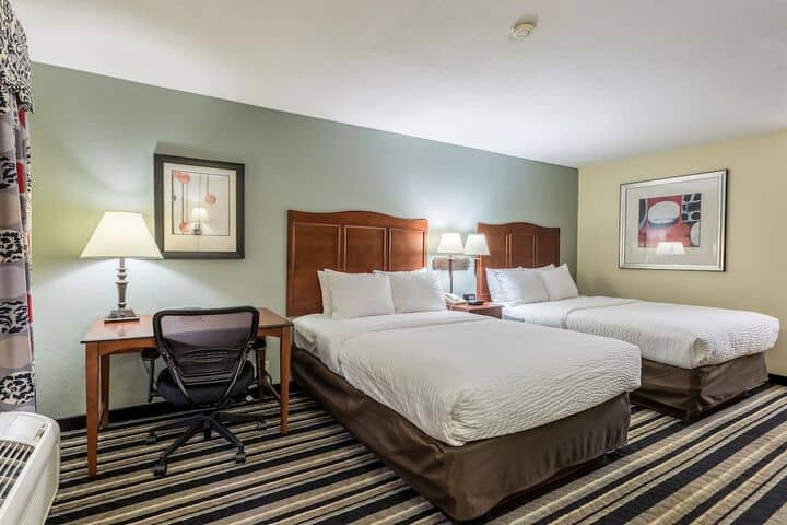 Room 4 of 46